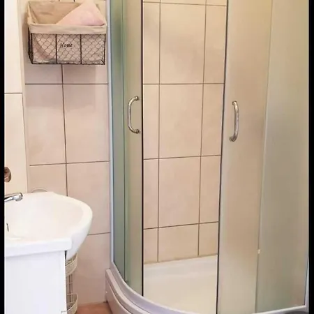 Апартаменты And Wish Бродарица